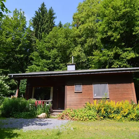 شاليه Forest With Ponds