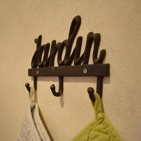 Forest With Ponds בקתה *